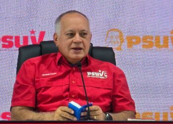Cabello repudió la solicitud del Senado colombiano a Petro de reconocer a Edmundo González