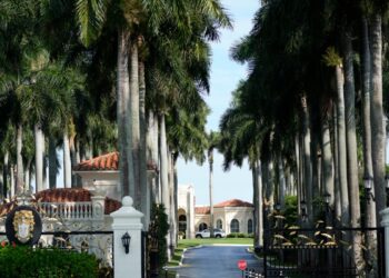 Sospechoso en presunto atentado contra Trump acampó en campo de golf por 12 horas