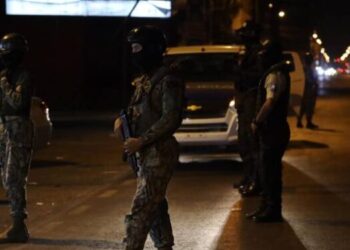 Ecuador tendrá toque de queda a nivel nacional durante apagón de ocho horas el miércoles