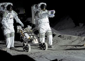 Agencia Espacial Europea abre centro de entrenamiento para misiones lunares