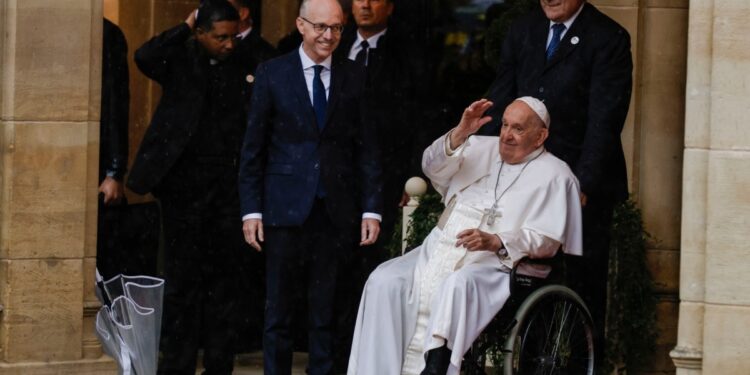 El papa Francisco se dirige a Luxemburgo y Bélgica para visitar a congregación menguante