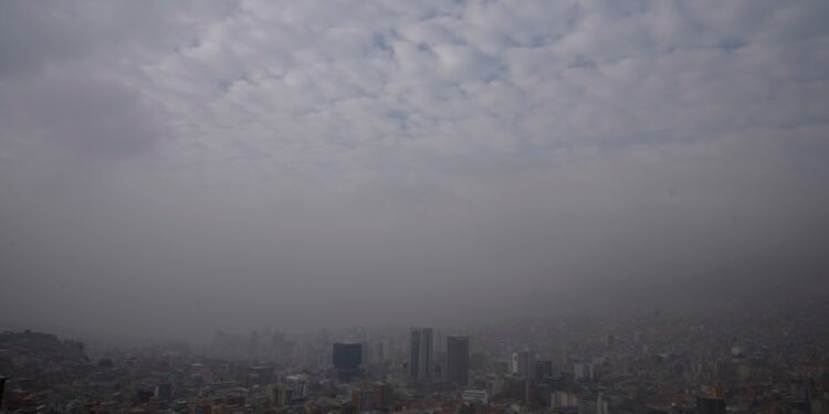 Bolivia acude al bombardeo de nubes para provocar lluvia y combatir incendios forestales