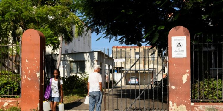 En Fotos | Miles de cubanos sufren la escasez de agua: 30.000 afectados