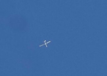 Aviones de combate israelíes descargan su artillería sobre el sur del Líbano pese a los llamados de contención de Estados Unidos y Europa