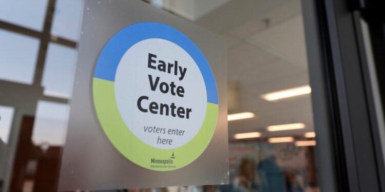 Comienza votación presencial temprana para la elección presidencial de EEUU