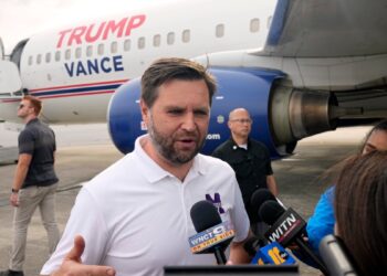 Vance no se retracta de las falsas afirmaciones sobre los migrantes haitianos en Ohio