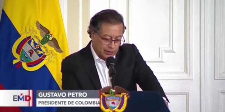 Presidente de Colombia pone fin a proceso de paz con ELN