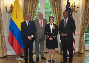 Jefa del Comando Sur apuesta por “solución diplomática” para Venezuela