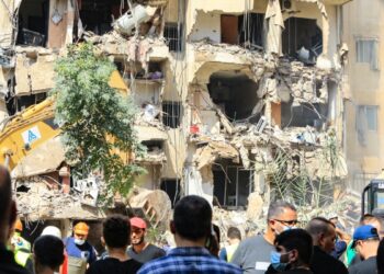 Sube a 31 el número de muertos por ataque aéreo israelí en suburbio de Beirut