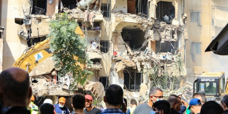 Sube a 31 el número de muertos por ataque aéreo israelí en suburbio de Beirut