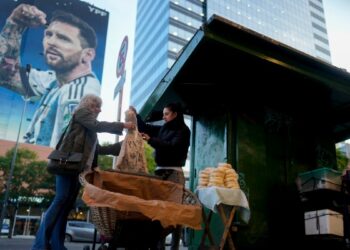 La pobreza se dispara en Argentina y afecta al 52,9 % de la población