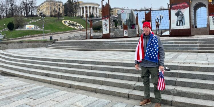 ¿Cómo se relacionan el sospechoso del intento de asesinato contra Trump y el conflicto en Ucrania?