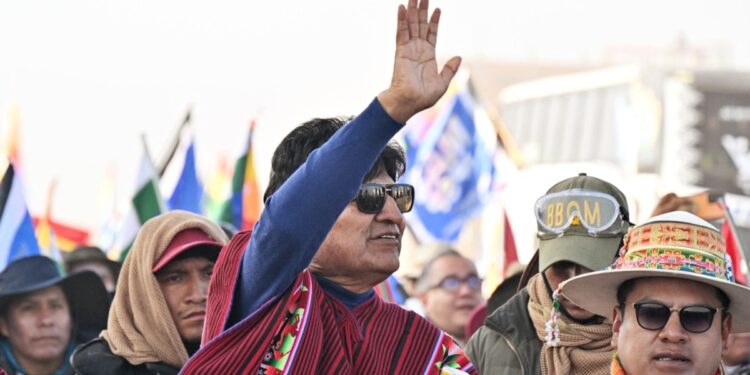 Marcha de Evo Morales se dirige a La Paz y presiona al presidente Luis Arce