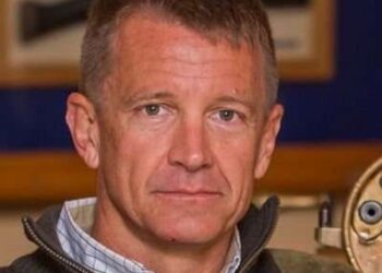 Petroleros de Texas piden a Biden investigue recolección de fondos de Prince y Simonovis