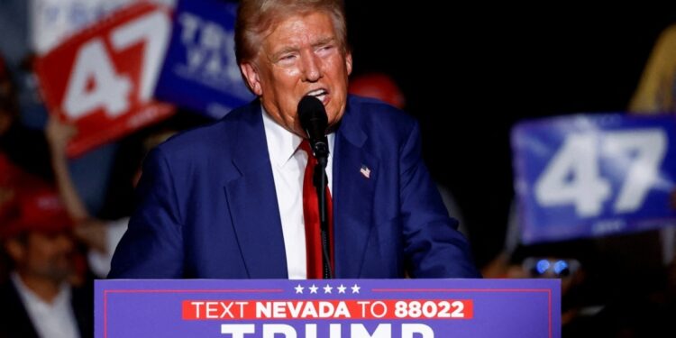 Trump ofrece pocos detalles en la presentación de su negocio de criptomonedas