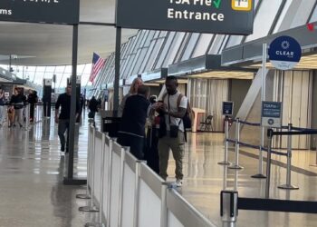 Aeropuerto Internacional Dulles en Washington ofrece oportunidades para latinos