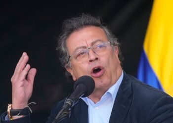 Petro agita a sus bases para defender su gestión y rechazar supuesto plan para derrocarlo