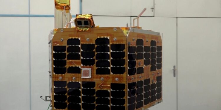 Irán pone en órbita su segundo satélite del año, dicen medios estatales