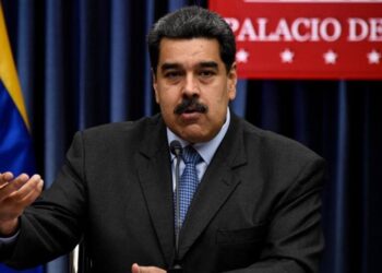 EE.UU. está preparando sanciones contra al menos 15 funcionarios cercanos a Nicolás Maduro, según un informe de Bloomberg