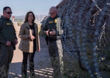 Los candidatos a la presidencia de EEUU continúan en su lucha por obtener el respaldo de los votantes en los Estados clave