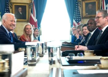 En la Casa Blanca: Biden y Starmer analizaron restricciones sobre uso de armas en Ucrania