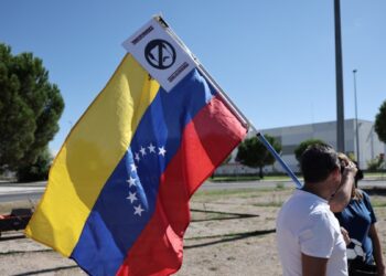 Dos españoles detenidos en Venezuela no están vinculados a ningún complot, dice Madrid