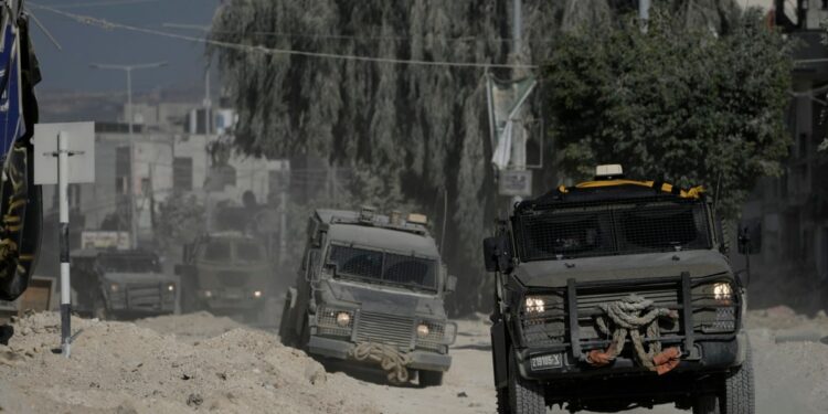 Un nuevo ataque de Israel a territorio palestino impacta en misión humanitaria en Gaza dejando un saldo de 5 muertos.