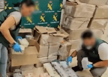 Cuatro personas fueron arrestadas en España por contrabandear 6.000 millones de bolívares en efectivo