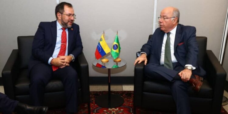 Cancilleres de Venezuela y Brasil revisan las relaciones bilaterales