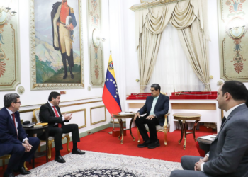 Maduro se reunió con ejecutivos de Repsol pese a posibilidad de romper relaciones con España