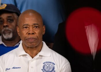 El alcalde de Nueva York, Eric Adams enfrenta acusaciones federales que serán anunciadas en las próximas horas