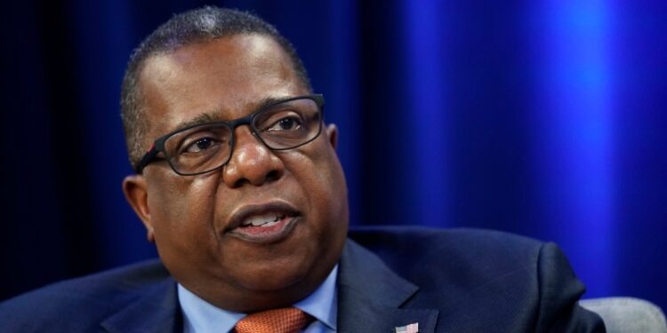 EEUU estudia nuevas restricciones de visado y sanciones petroleras a Venezuela