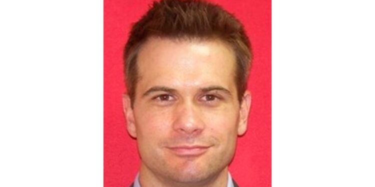 Exagente de la CIA es sentenciado a 30 años de prisión por agredir sexualmente a 28 mujeres