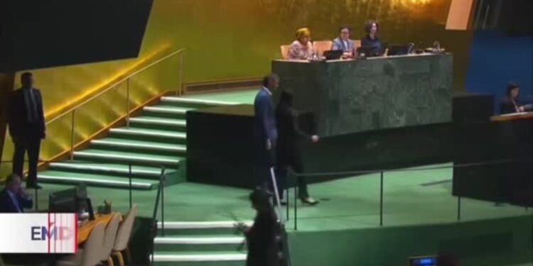 Próxima presidenta de México iniciará mandato en medio de disputa con España