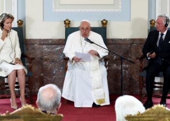 Primer ministro belga critica al Papa por encubrimiento de abusos en la Iglesia en dura bienvenida