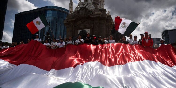México cumple 214 años de un proceso independentista inacabado