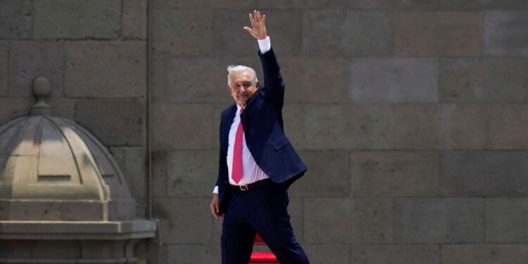 López Obrador reacciona a acusación de presuntos vínculos con el narcotráfico