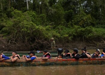 Paso de migrantes por Tapón del Darién en Panamá cae un 35 % hasta septiembre