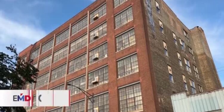 Cerrarán albergues para inmigrantes en Chicago