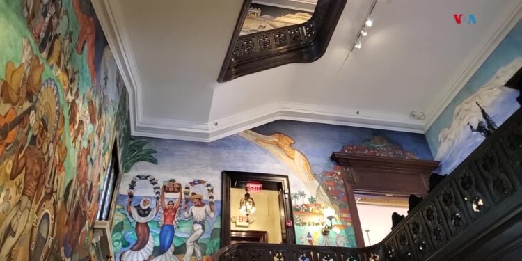 Recorrido por Centro Cultural Mexicano en Washington tesoro de arte y cultura mexicana