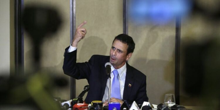 Opositor Henrique Capriles renuncia a la directiva de Primero Justicia