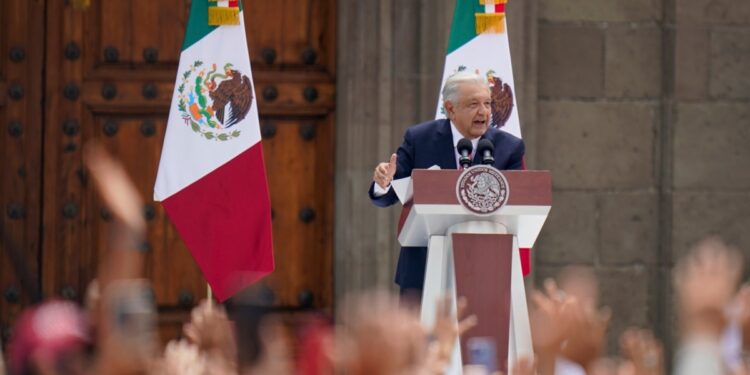 Voto simbólico a reforma judicial y cero autocrítica en último informe de López Obrador