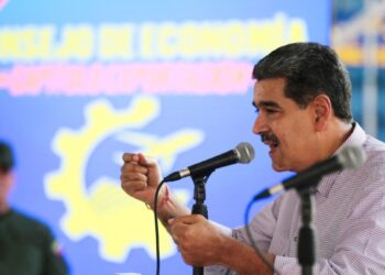 Aumenta la crisis política entre Venezuela y Argentina luego de la orden de arresto contra el presidente Milei