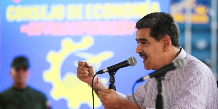 Aumenta la crisis política entre Venezuela y Argentina luego de la orden de arresto contra el presidente Milei