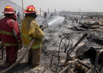 Incendios forestales en Perú dejan 15 muertos y más de 3.000 hectáreas arrasadas