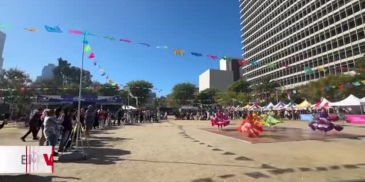 Los Ángeles festeja con tradicional platillo mexicano
