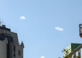 Israel intercepta un misil que según Hezbolá tenía como blanco la sede del Mossad