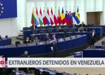 Unión Europea considera "desafortunado” arresto de dos españoles y un checo en Venezuela