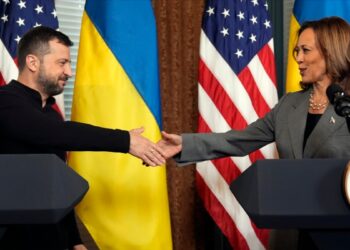El presidente Zelenskyy afianza el apoyo de la
candidata demócrata, Kamala Harris