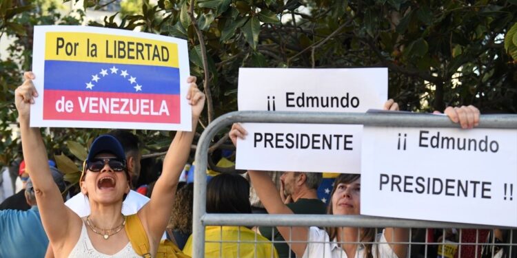 Congreso de Costa Rica reconoce a Edmundo González como presidente electo de Venezuela